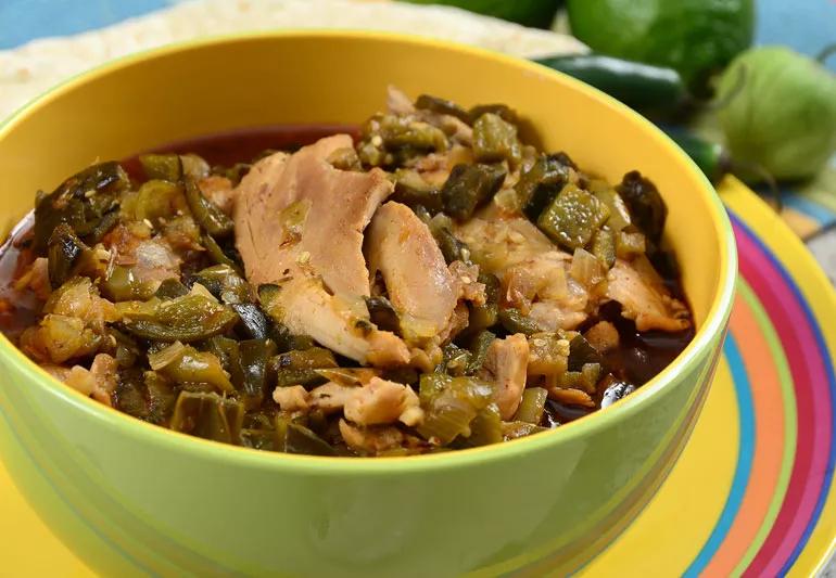 Ricetta pollo al peperoncino verde