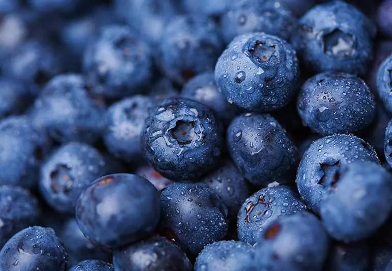 Vitamin K Blueberries 157197337 770x533 1 jpg