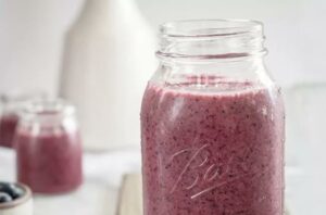 Berry Vanilla Smoothie AD 770x533 650x428 1 jpg