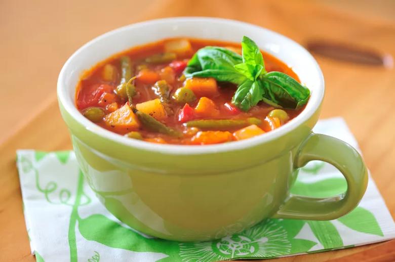 Ricetta: Zuppa di verdure e pomodoro facile