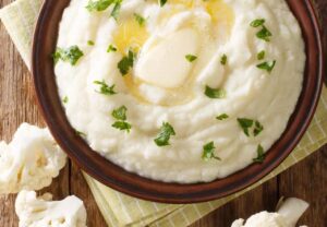 cauliflowerMashedPotatoes 1189750299 770x533 1 jpg